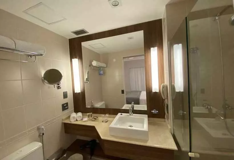 اتاق لوکس, Clarion Faria Lima