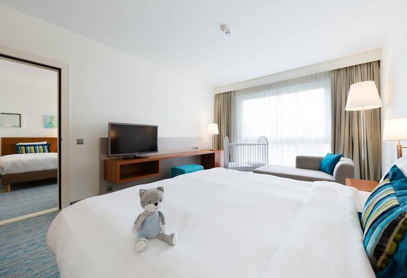 اتاق خانوادگی, Courtyard By Marriott Brussels