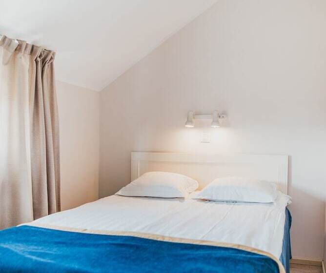 اتاق استاندارد یک نفره, Economy