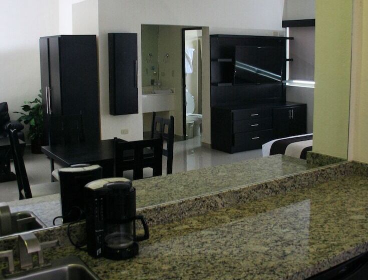 سوییت, El Camino Inn & Suites