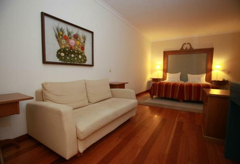 家庭套房, Estalagem Do Vale