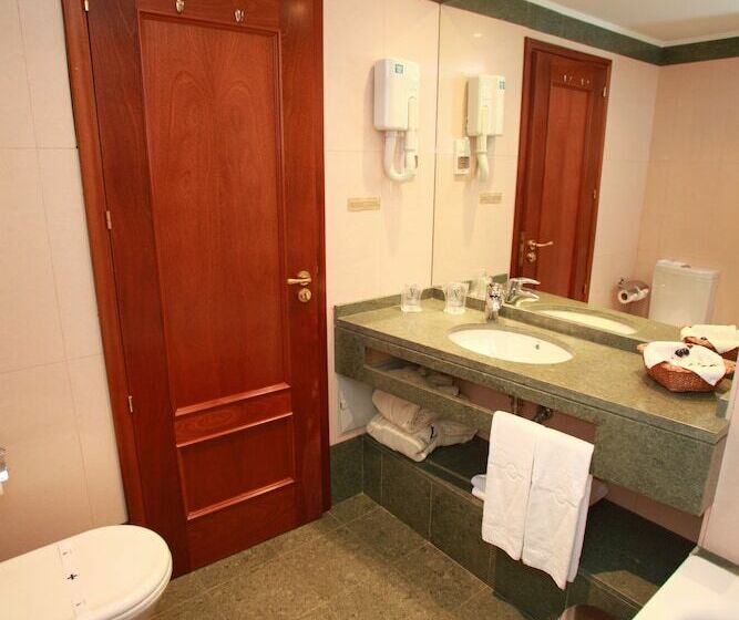 带海景的标准房, Estalagem Do Vale