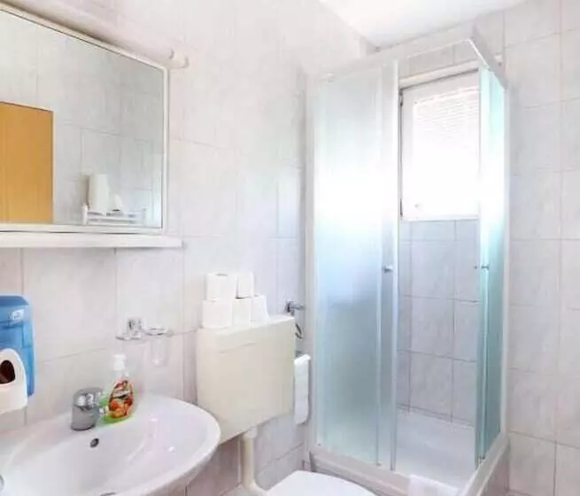 آپارتمان 1 خوابه, Globtour Inn