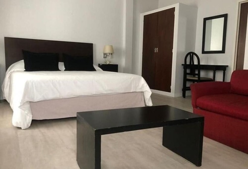 اتاق استاندارد سه نفره, La Perla