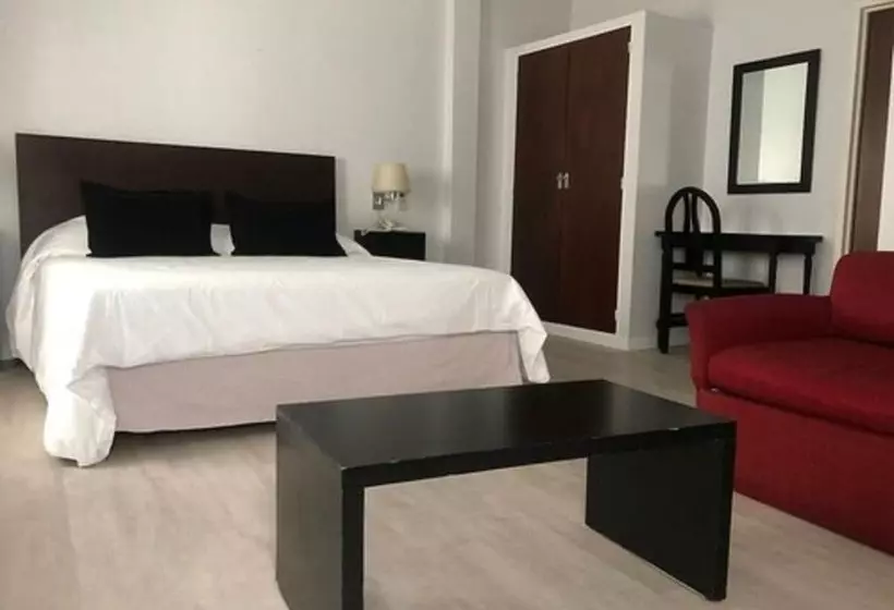 اتاق استاندارد سه نفره, La Perla