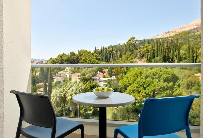 סוויטה נוף לים, Maistra Select Astarea