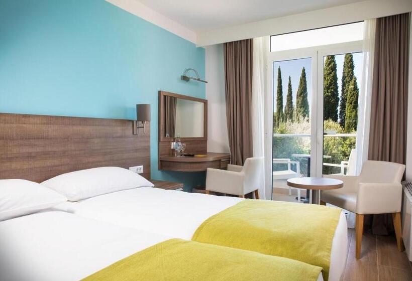 חדר סטנדרט עם מרפסת, Maistra Select Astarea