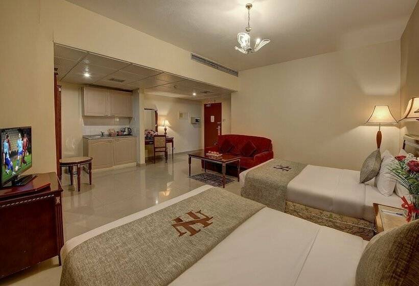 デラックスルーム, Nihal