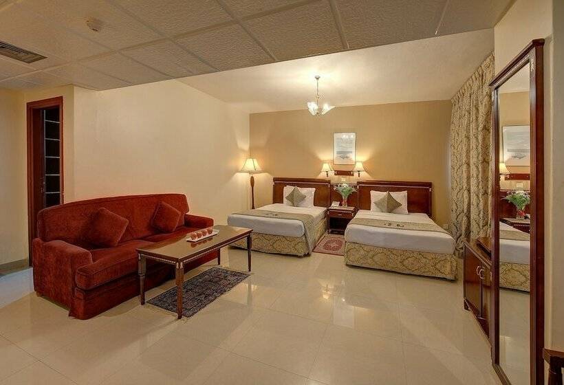 デラックスルーム, Nihal