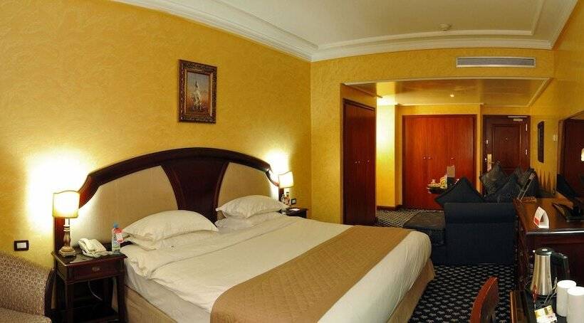 Номер Executive, Ramada By Wyndham Fes