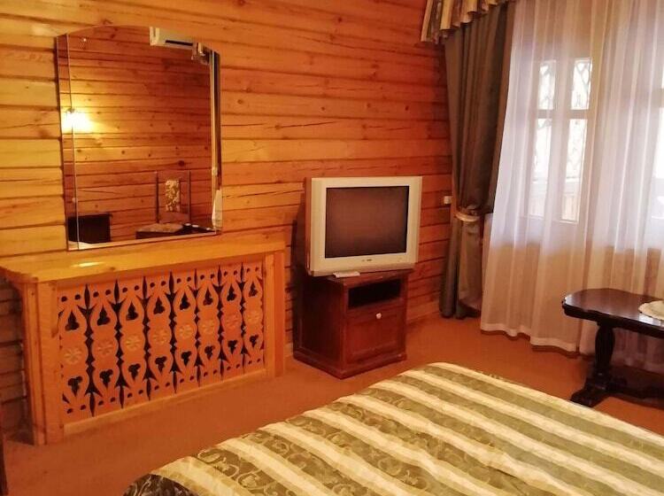 バルコニー付きスタンダードルーム, Russkaya Derevnya