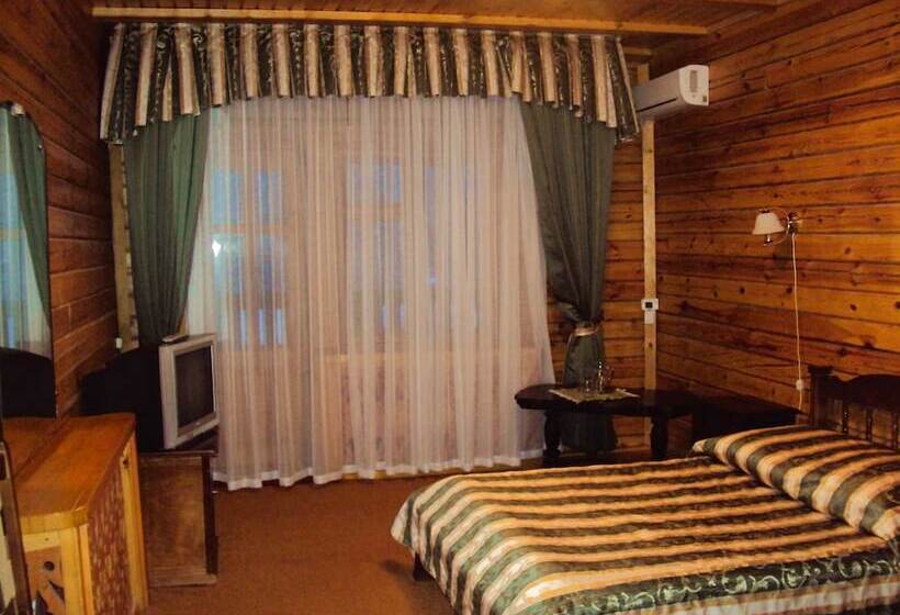 バルコニー付きスタンダードルーム, Russkaya Derevnya