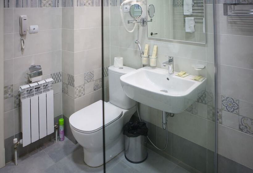 デラックスルーム, Russkaya Derevnya