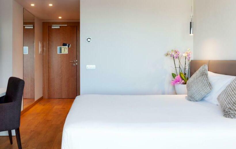 غرفة قياسية, Sb Bcn Events 4 Sup