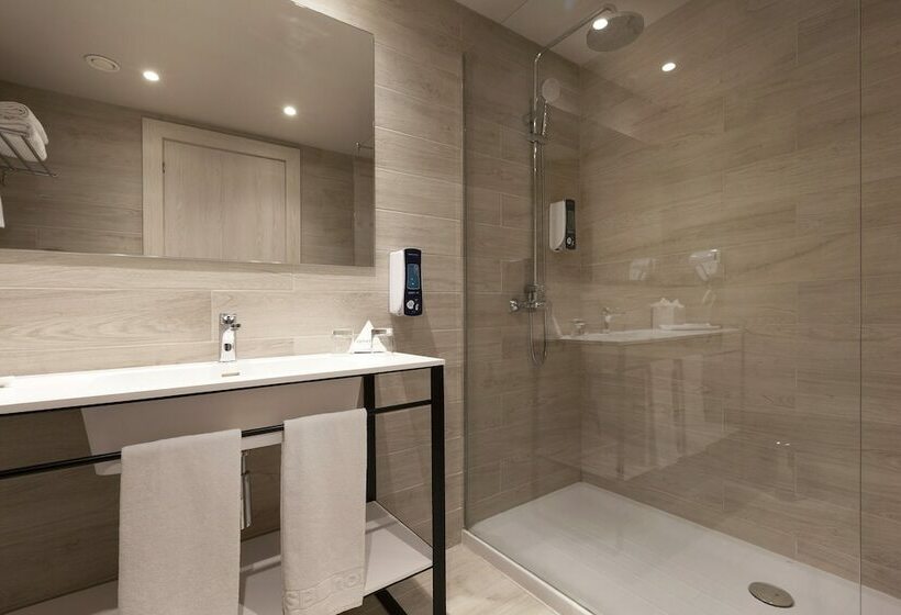 标准间, Sb Bcn Events 4 Sup