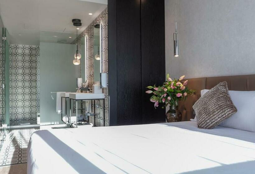 جناح سوبيريور, Sb Bcn Events 4 Sup