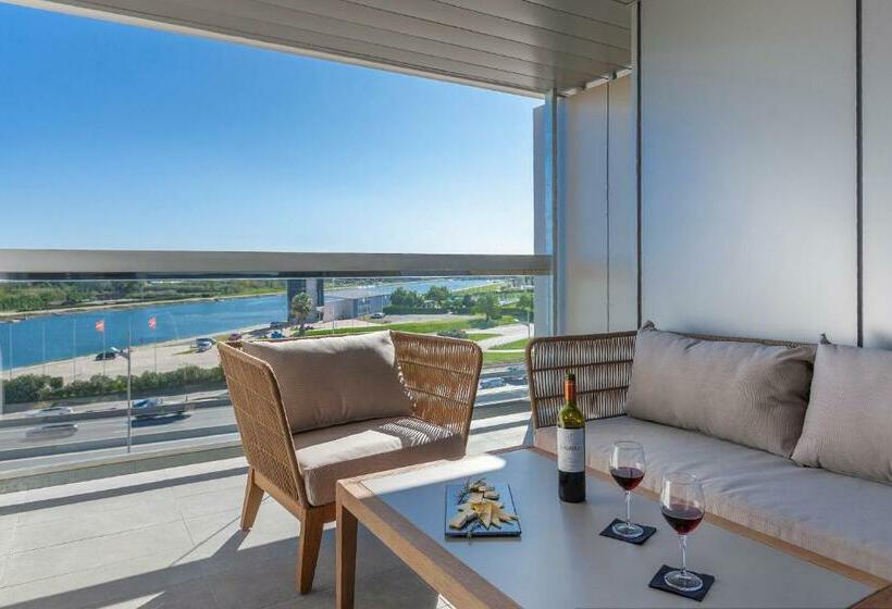 جناح سوبيريور, Sb Bcn Events 4 Sup