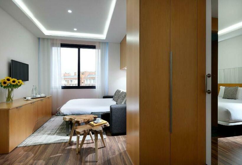 Семейный Номер, Sb Icaria