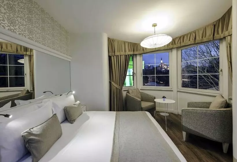 デラックスルーム, Yasmak Sultan