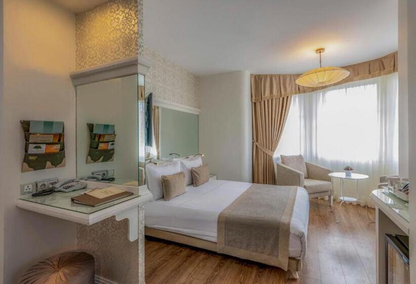 اتاق لوکس, Yasmak Sultan