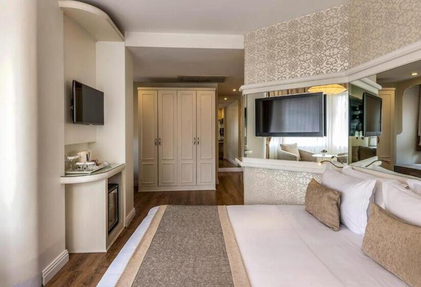 اتاق لوکس, Yasmak Sultan