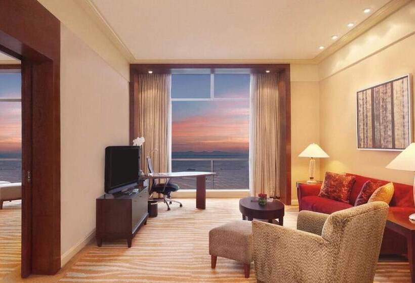 可观景的套房, New Coast Hotel Manila