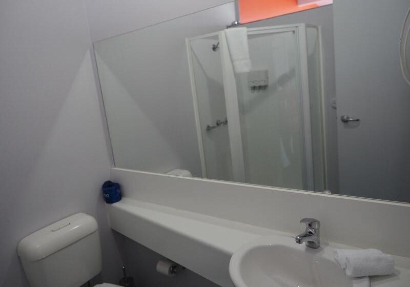 スーペリアールーム, Waterfront Lodge Motel