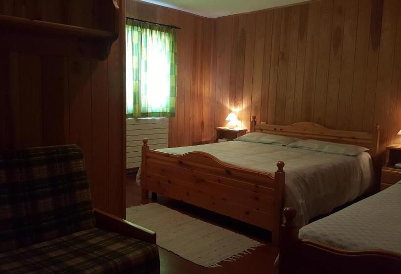 Четырехместный Номер Стандарт, Pensione Cari