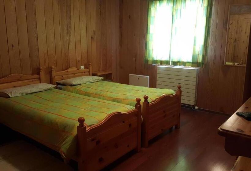 Номер Стандарт, Pensione Cari