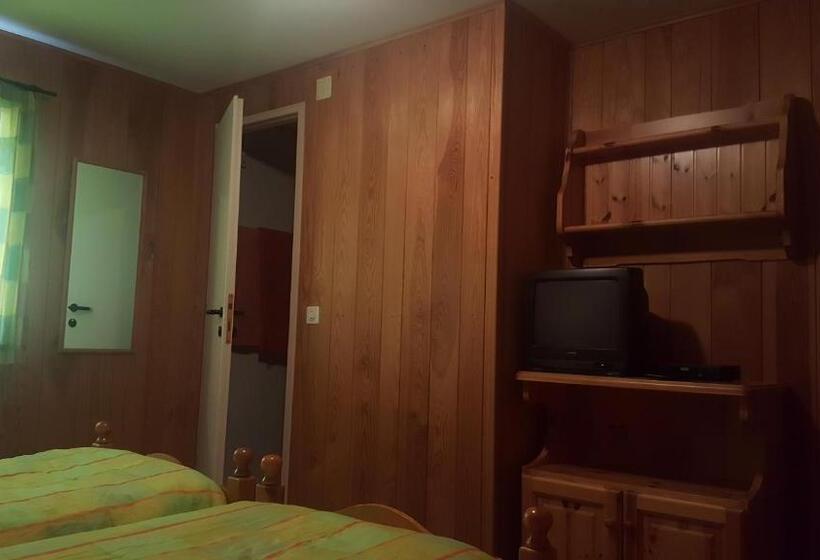 Номер Стандарт, Pensione Cari