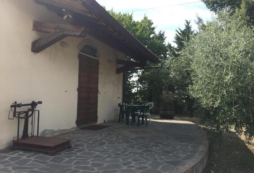 חדר סטנדרט לשלושה, Agriturismo La Carletta