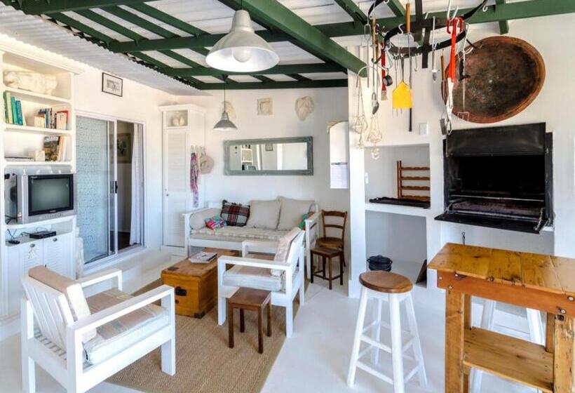 منزل غرفة نوم واحدة, Beach Cottage Kleinzee