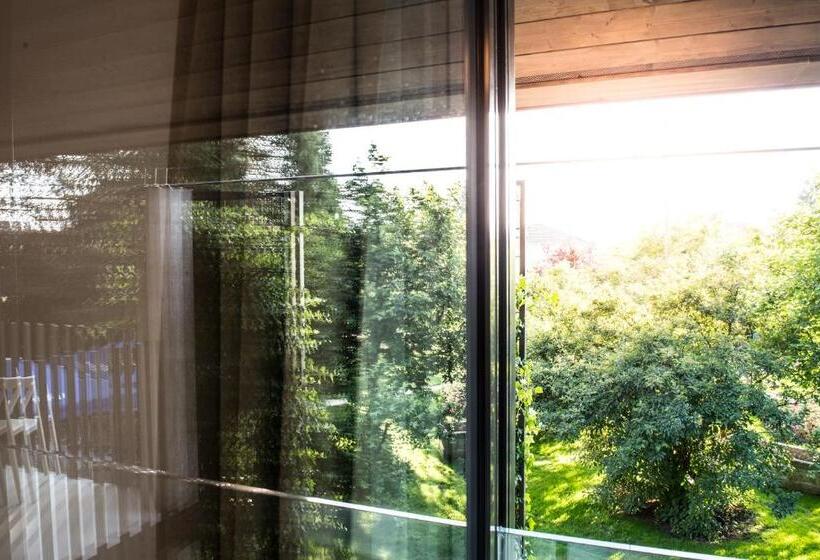 家庭套房, Hôtel La Croix Blanche