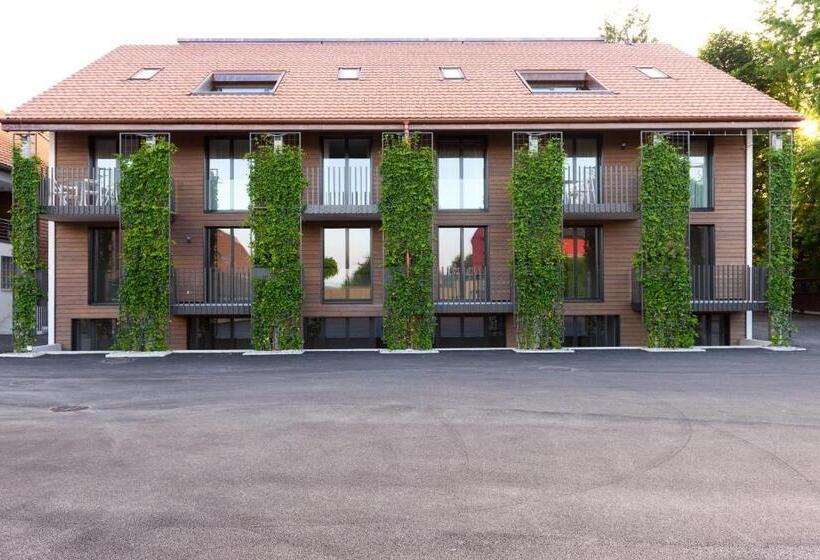 סוויטה משפחתית, Hôtel La Croix Blanche