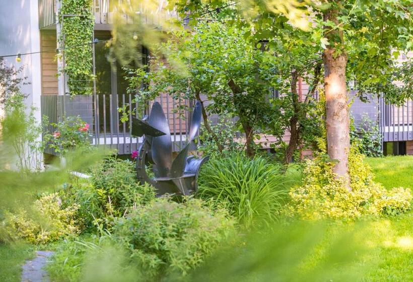 דירת חדר, Hôtel La Croix Blanche