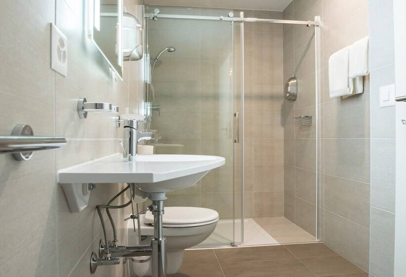 סוויטה דלוקס, Hôtel La Croix Blanche