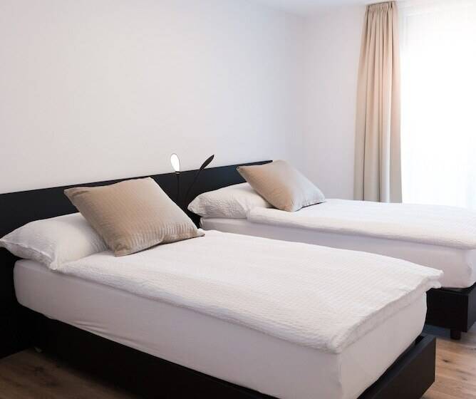 סוויטה משפחתית, Hôtel La Croix Blanche