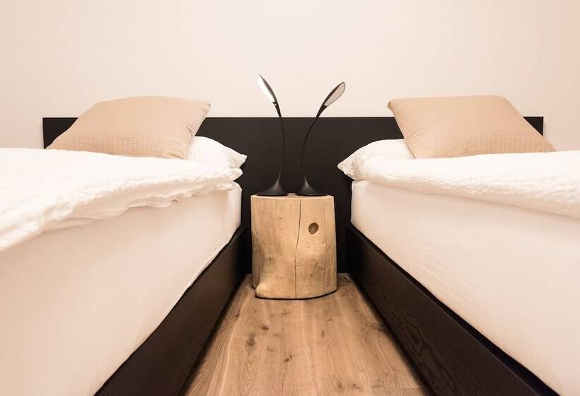 סוויטה משפחתית, Hôtel La Croix Blanche