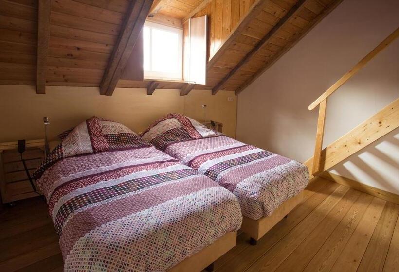 חדר משפחתי, Vakantie Meerlo