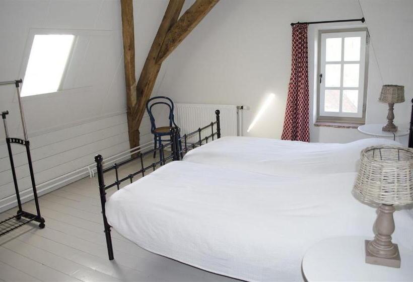 חדר משפחתי, Vakantie Meerlo