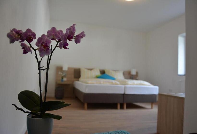 Номер Стандарт, Zur Lahnbrücke