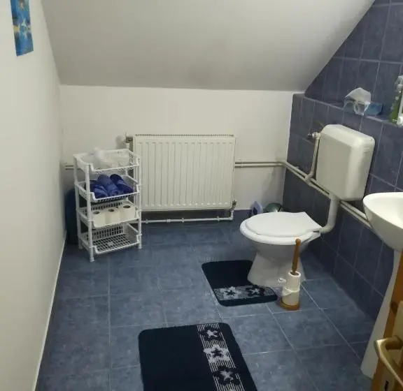 Standard-huone Jaettu Kylpyhuone, Nárcisz B&b
