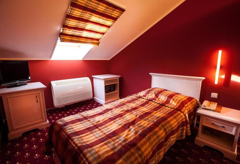 اتاق سوپریور یک تخته, Park Hotel Tartuf