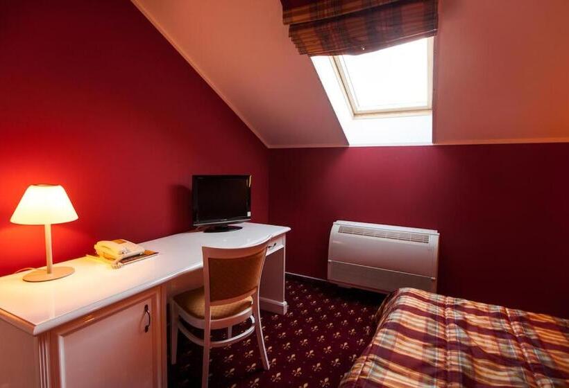 سوییت سوپریور, Park Hotel Tartuf