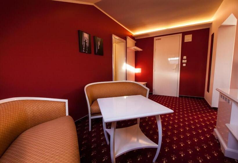 سوییت جونیور, Park Hotel Tartuf