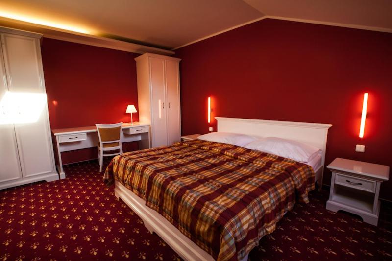 سوییت جونیور, Park Hotel Tartuf