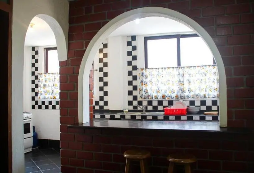 بنگله خانوادگی, Casa Del Gringo