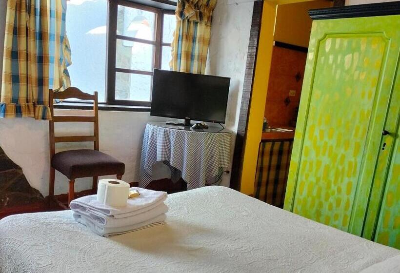 جناح, Casa Del Gringo