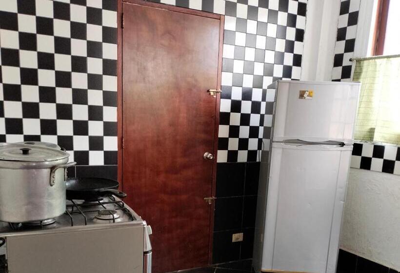 بنجلو عائلى, Casa Del Gringo