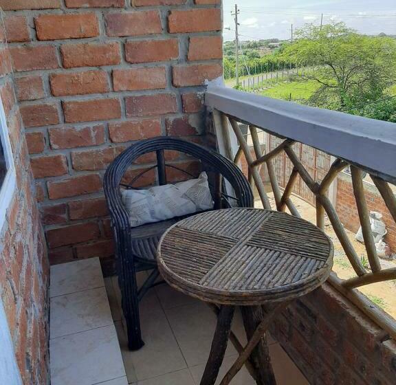 Семейный Номер, Hostal Maresia